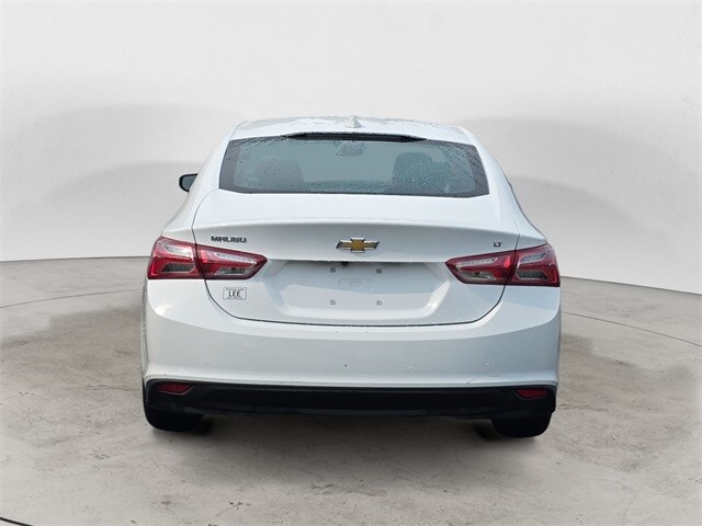 2022 Chevrolet Malibu 1LT photo 4