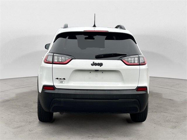 2023 Jeep Cherokee Altitude photo 2