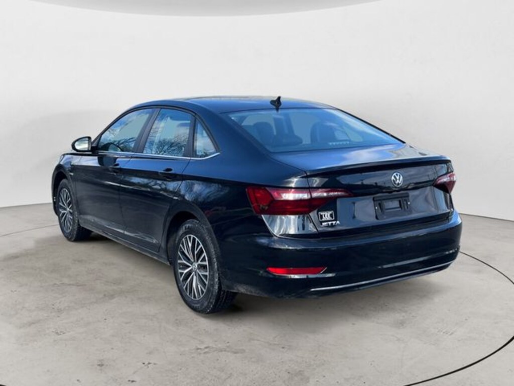 Used 2021 Volkswagen Jetta 1.4T SE Sedan