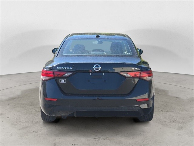 2021 Nissan Sentra SV photo 4