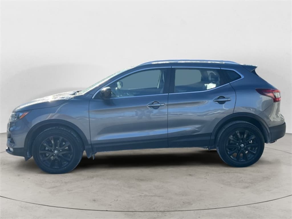 Used 2022 Nissan Rogue Sport SV SUV