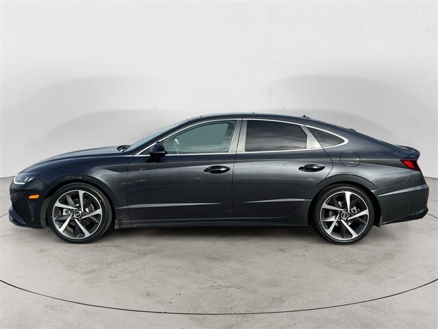 2021 Hyundai Sonata SEL Plus photo 2