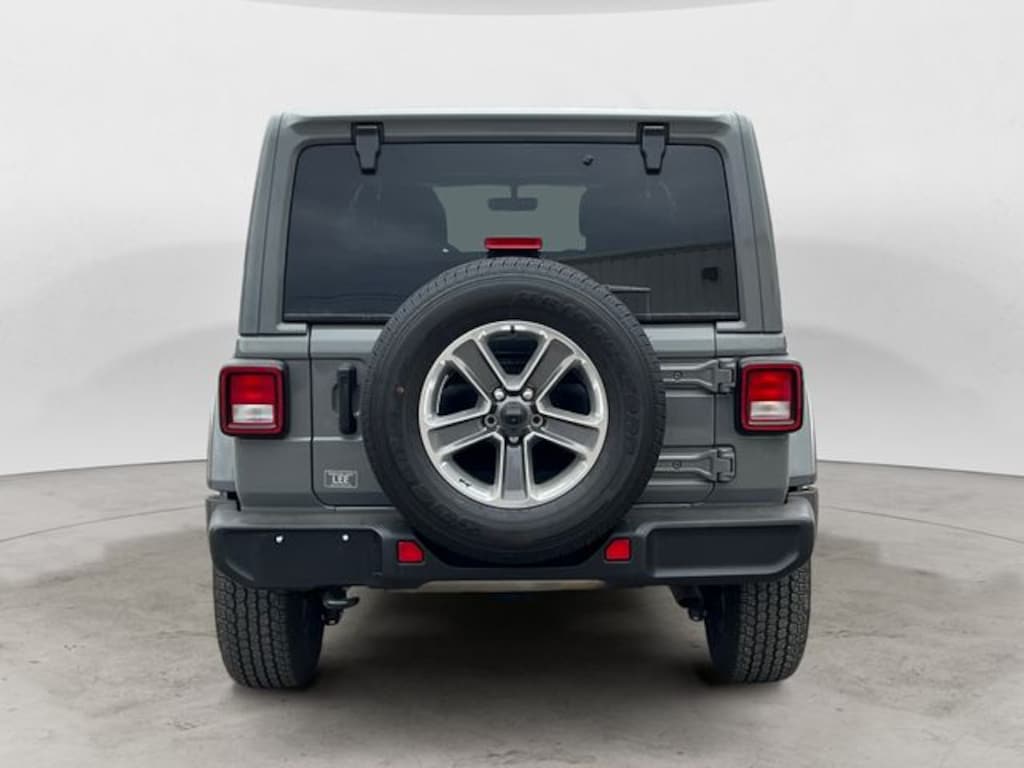 Used 2022 Jeep Wrangler Unlimited Sahara SUV