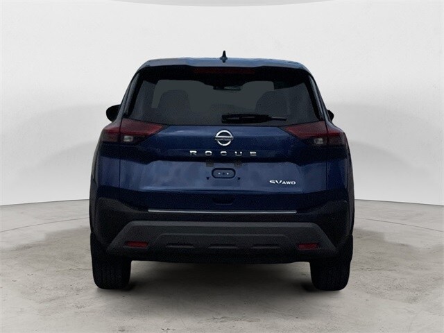 2021 Nissan Rogue SV photo 4