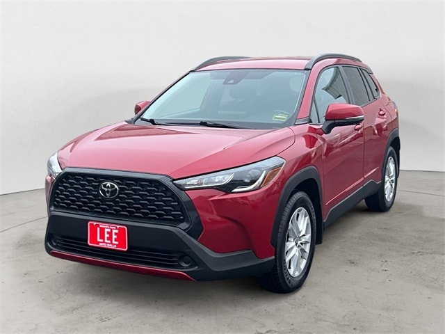 2022 Toyota Corolla Cross LE's photo