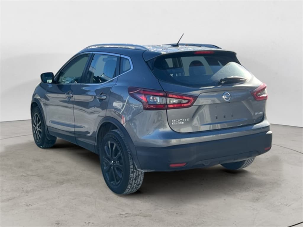 Used 2022 Nissan Rogue Sport SV SUV