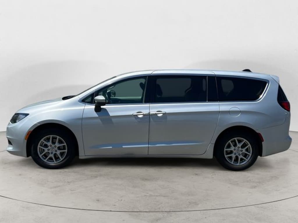 Used 2023 Chrysler Voyager LX Minivan/Van