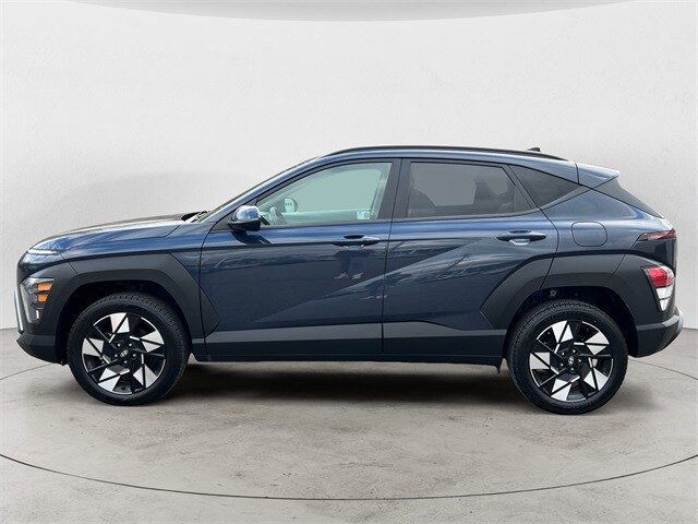 2024 Hyundai Kona SEL photo 2