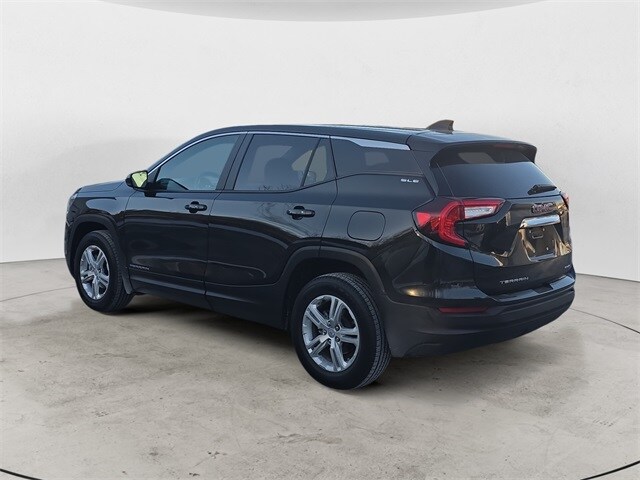 2024 Gmc Terrain SLE photo 3