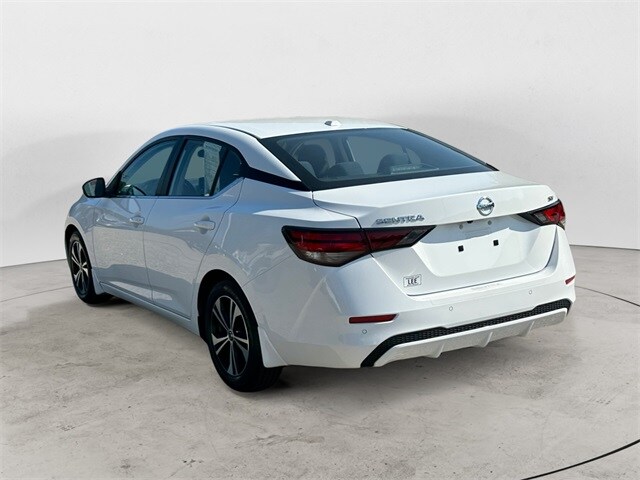 2022 Nissan Sentra SV photo 3