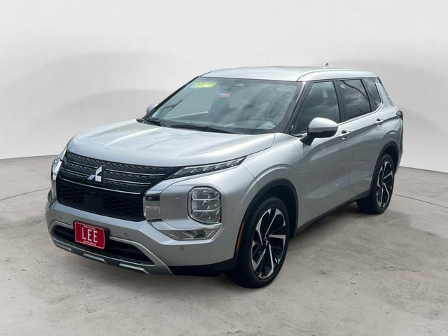 2024 Mitsubishi Outlander SE Black Edition S-AWC's photo