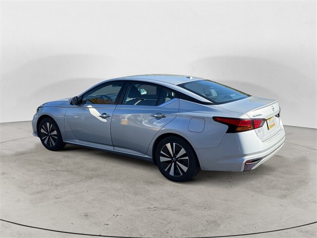 2022 Nissan Altima 2.5 SV photo 3