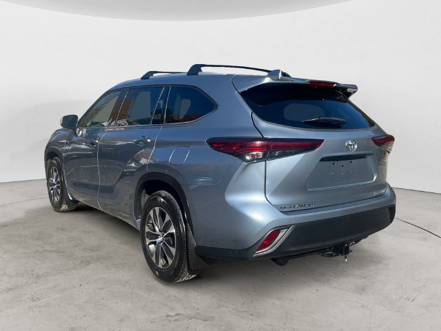 Used 2022 Toyota Highlander XLE SUV