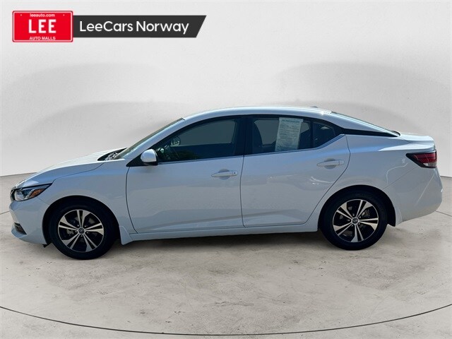2022 Nissan Sentra SV photo 2