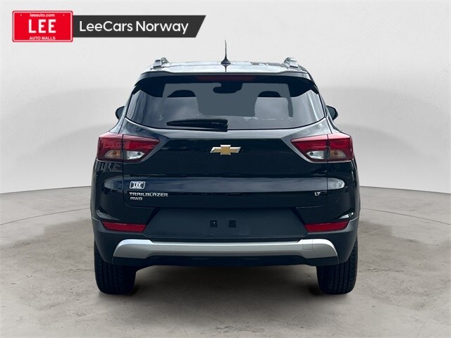 2024 Chevrolet Trailblazer LT photo 3