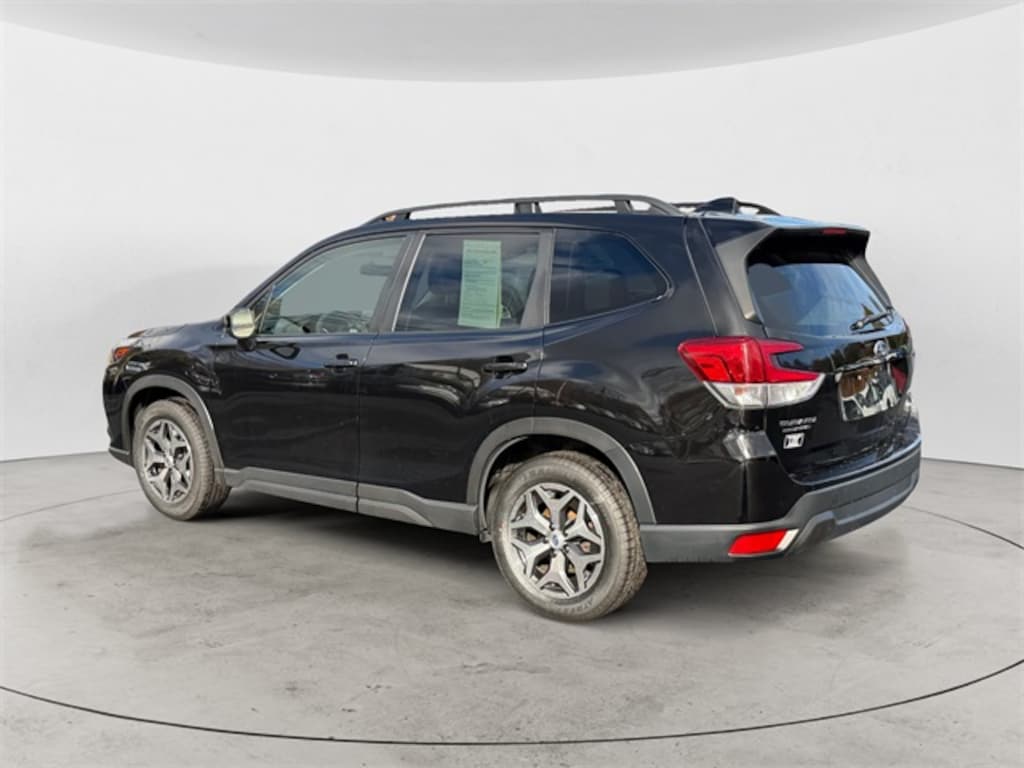 Used 2022 Subaru Forester Premium SUV