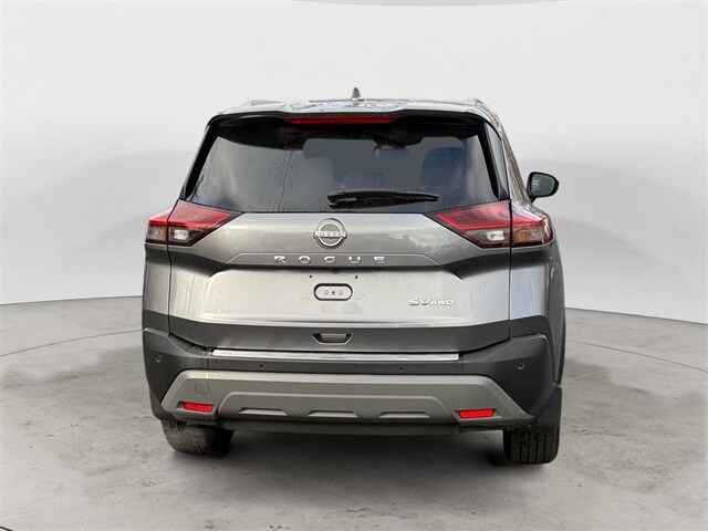 2022 Nissan Rogue SV photo 4