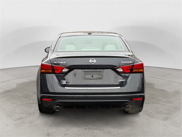 2019 Nissan Altima 2.5 Platinum photo 4