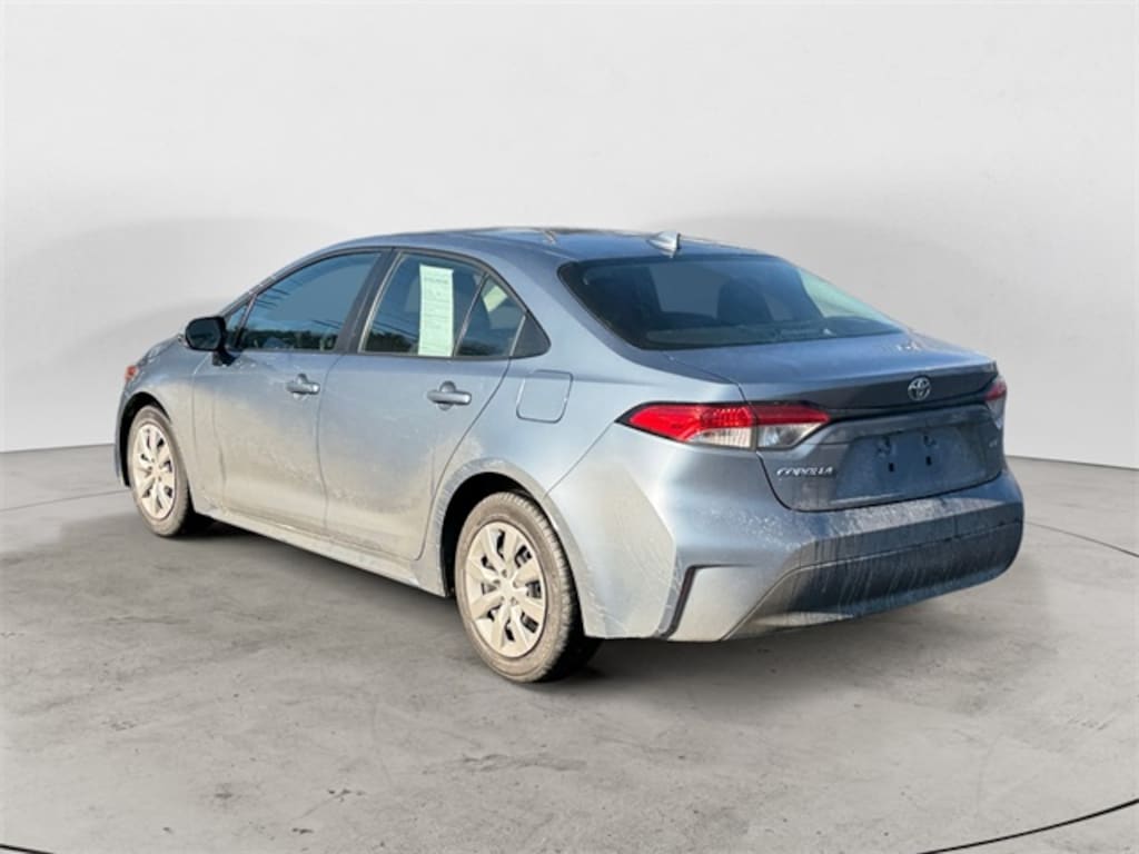 Used 2024 Toyota Corolla LE Sedan