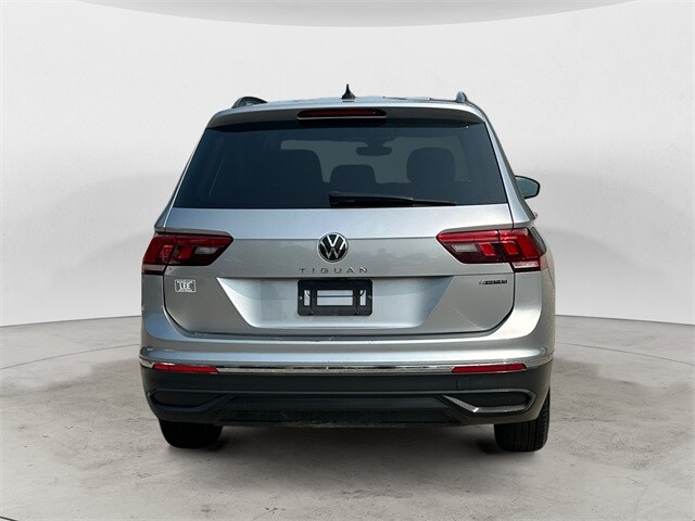 2022 Volkswagen Tiguan S photo 3