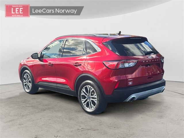 2021 Ford Escape SEL photo 3