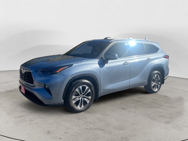 Used 2022 Toyota Highlander XLE SUV