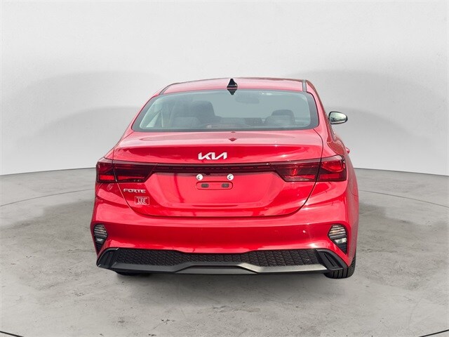 2023 Kia Forte LXS photo 4