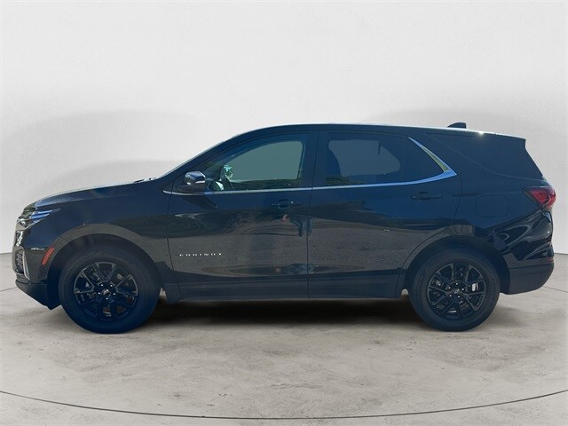 2022 Chevrolet Equinox LT photo 2