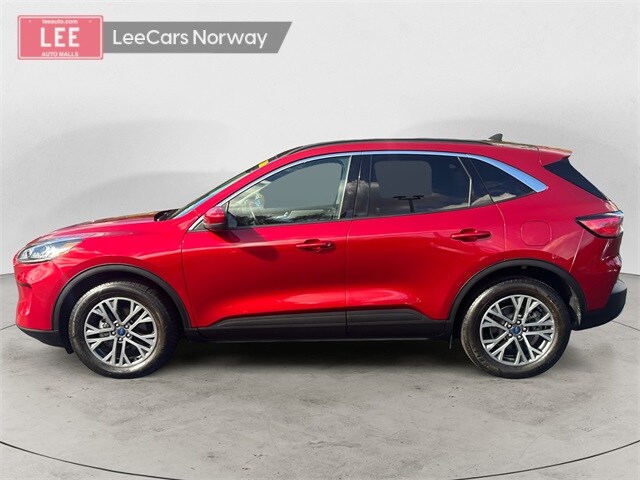 2021 Ford Escape SEL photo 2