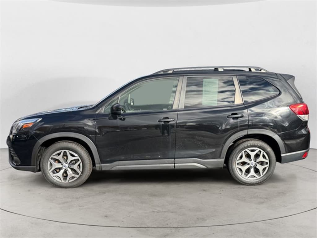 Used 2022 Subaru Forester Premium SUV