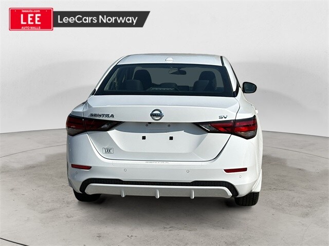 2022 Nissan Sentra SV photo 4