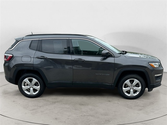 Used 2019 Jeep Compass Latitude with VIN 3C4NJDBB5KT599038 for sale in Auburn, ME