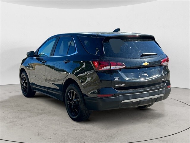 2022 Chevrolet Equinox LT photo 3