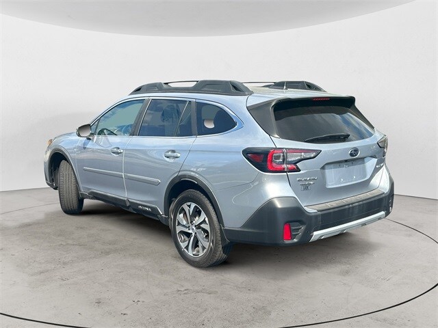 2020 Subaru Outback Limited photo 3