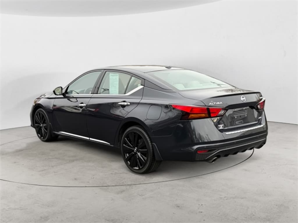 Used 2019 Nissan Altima 2.5 Platinum Sedan