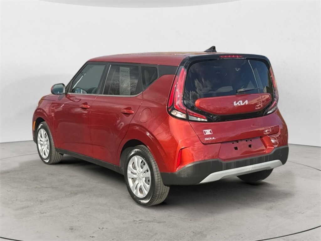 Used 2023 Kia Soul LX Hatchback