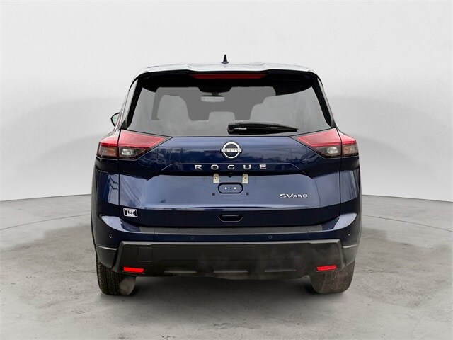 2024 Nissan Rogue SV photo 3