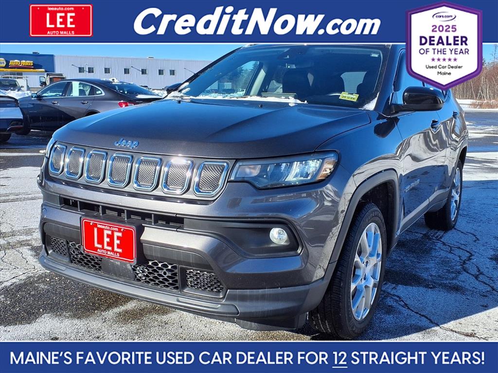 2022 Jeep Compass Latitude Lux's photo