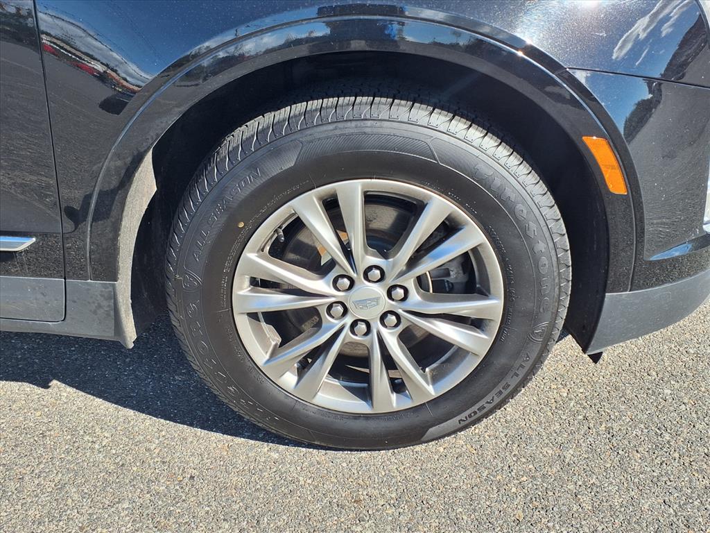 used 2023 Cadillac XT5 car, priced at $28,555