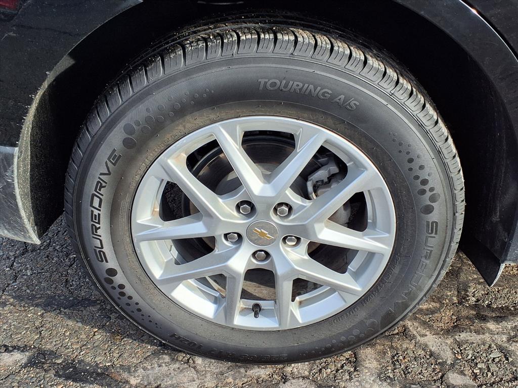 used 2024 Chevrolet Equinox car, priced at $23,555