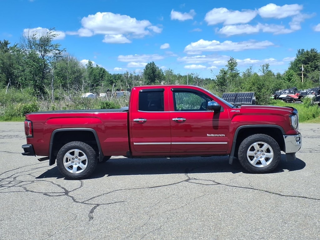 Used 2018 GMC Sierra 1500 SLT Truck