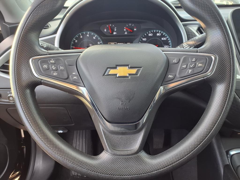 used 2023 Chevrolet Malibu car, priced at $18,999