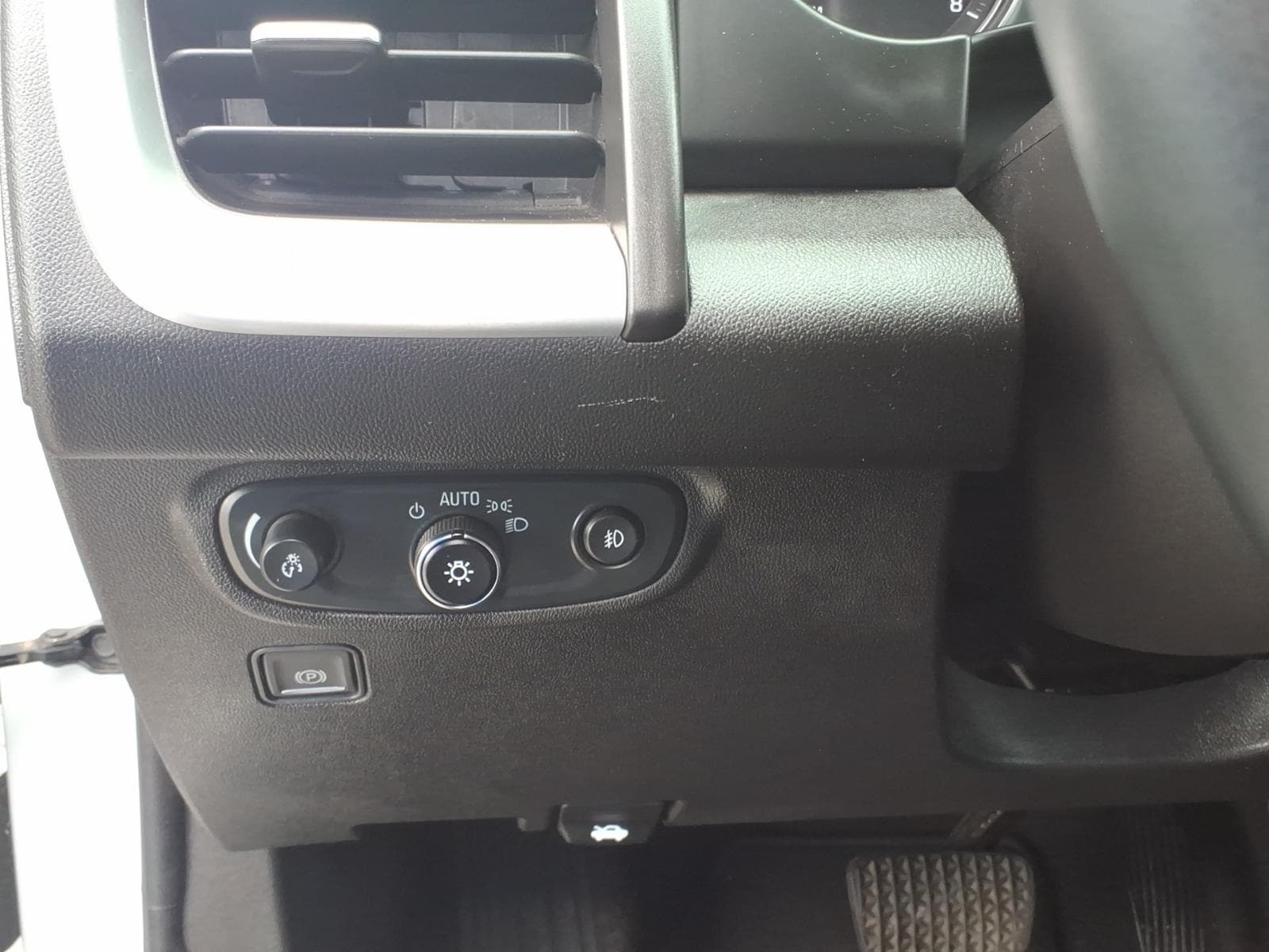 used 2024 GMC Terrain car, priced at $25,777