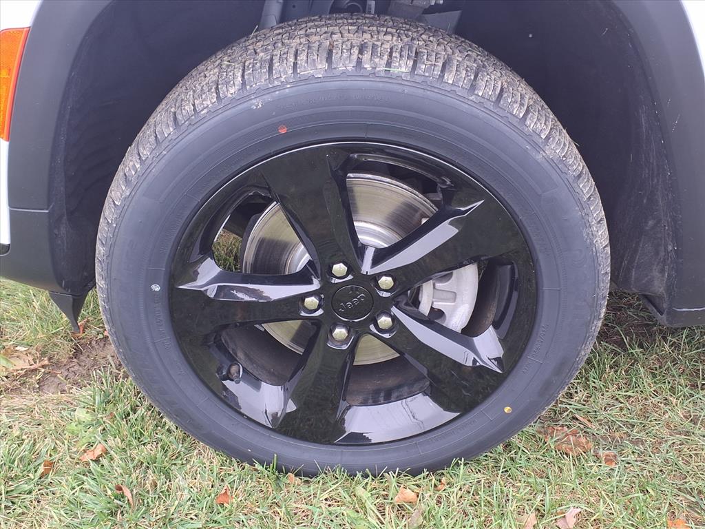 used 2023 Jeep Grand Cherokee L car, priced at $28,444