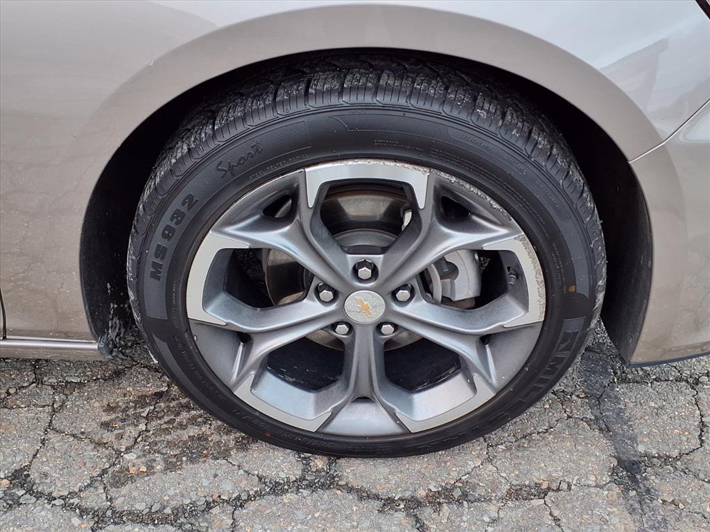 used 2024 Chevrolet Malibu car, priced at $20,995