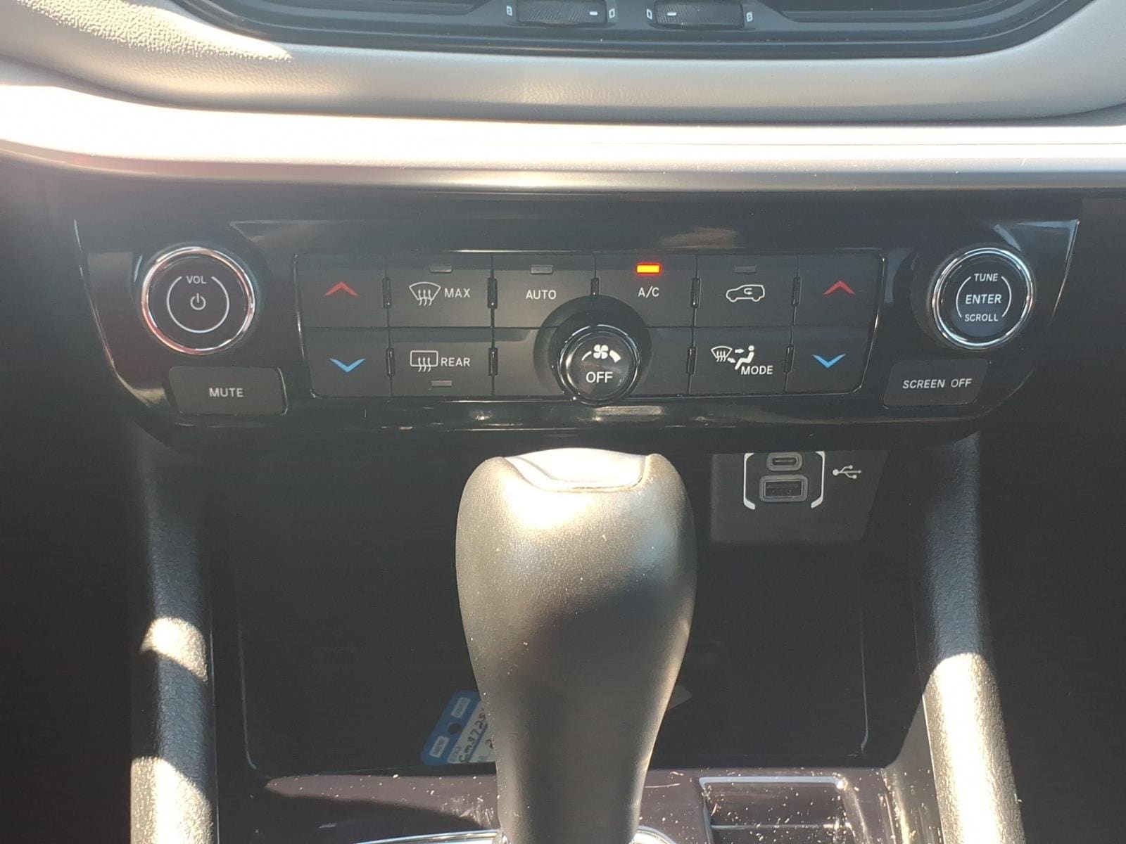 2025 Jeep Compass Limited - Photo 19