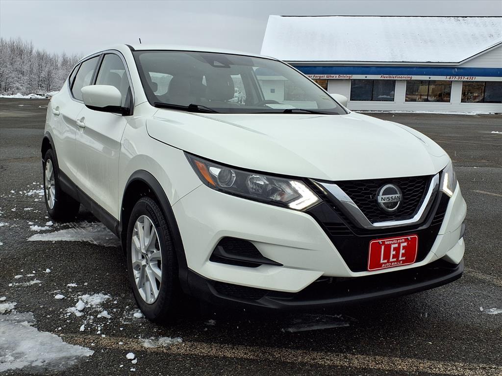 2020 Nissan Rogue Sport S photo 3