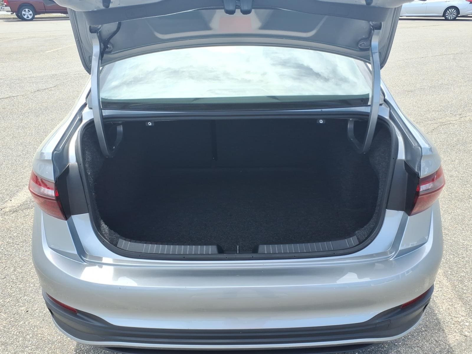 used 2024 Volkswagen Jetta car, priced at $22,337