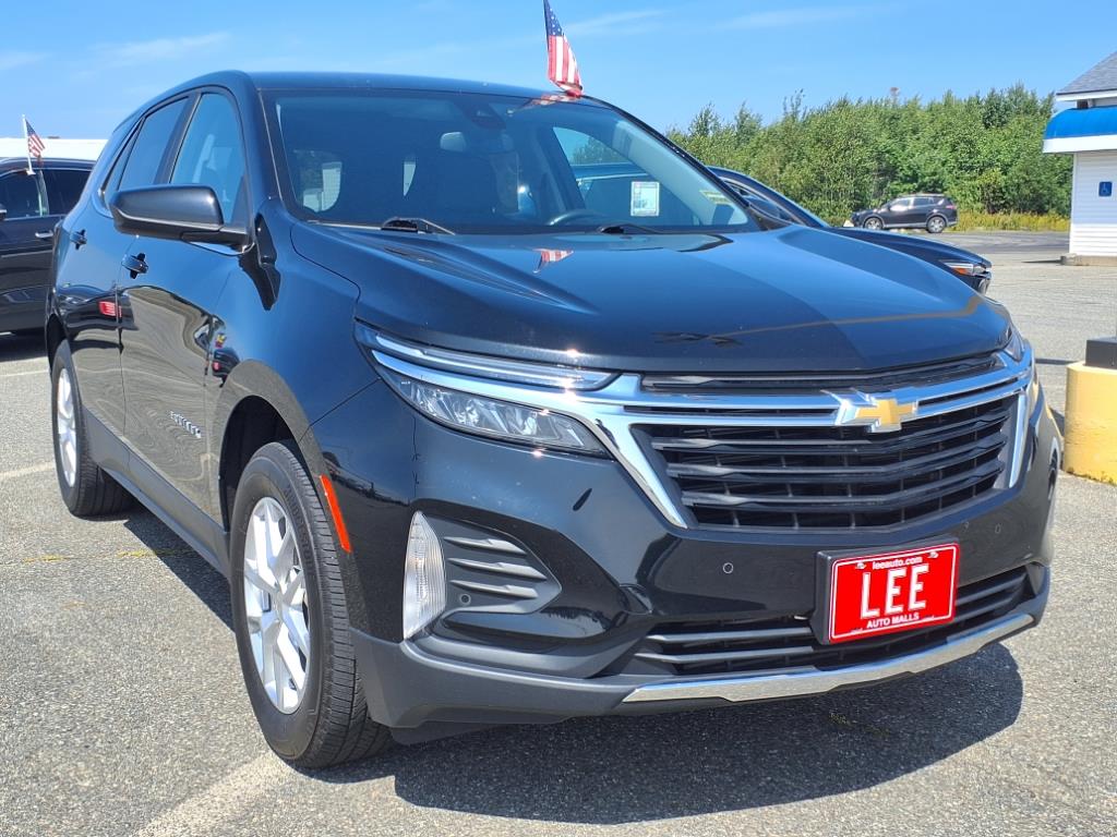 2022 Chevrolet Equinox LT photo 2
