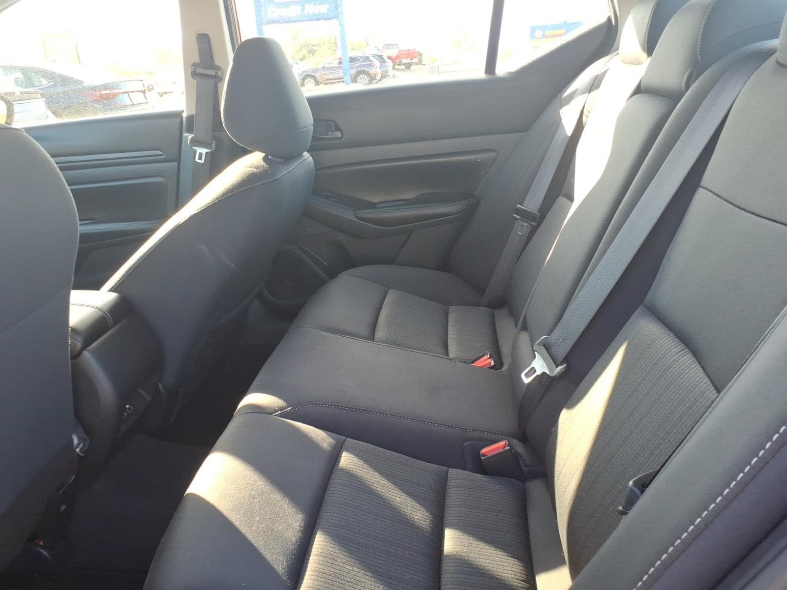 Used 2024 Scarlet Nissan 2.5 SV image 14